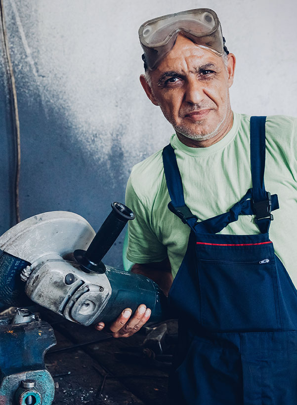 //francisfabrication.com/wp-content/uploads/2024/02/founder01.jpg